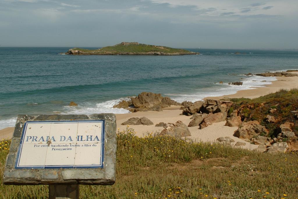 Parque De Campismo Da Ilha Do Pessegueiro Ξενοδοχείο Porto Covo Δωμάτιο φωτογραφία